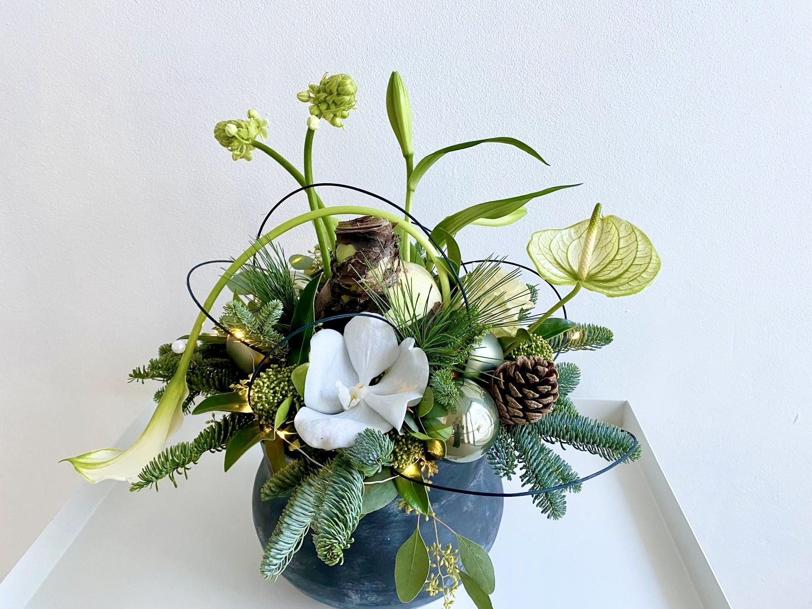 <h2></h2><div class='slide-content'>De mooiste kerstarrangementen vind je in onze</div><a href='https://bloemenpaleisbeukenhof.nl/product/bloementaartje/' class='btn' title='WEBSHOP→'>WEBSHOP→</a>